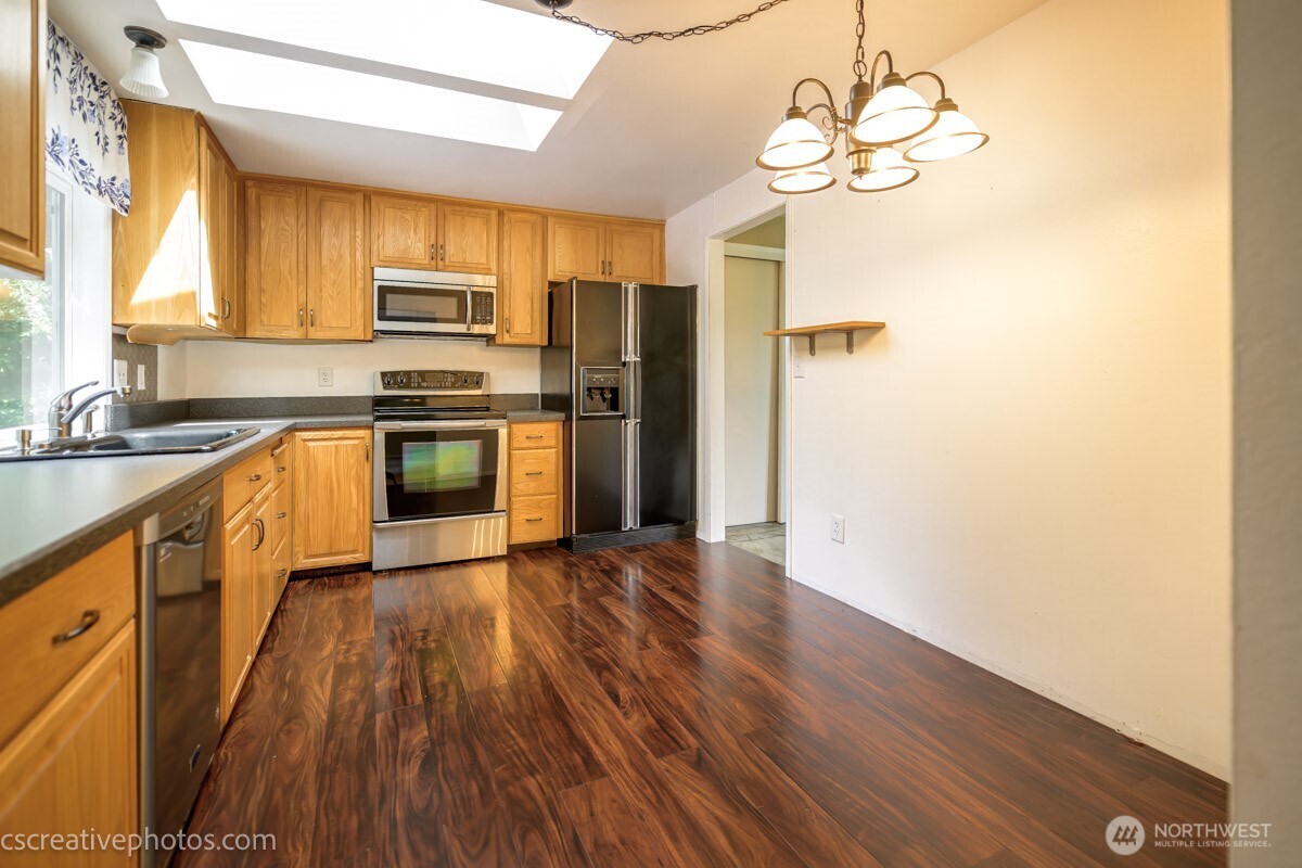 19306 74th Avenue Property Photo 10