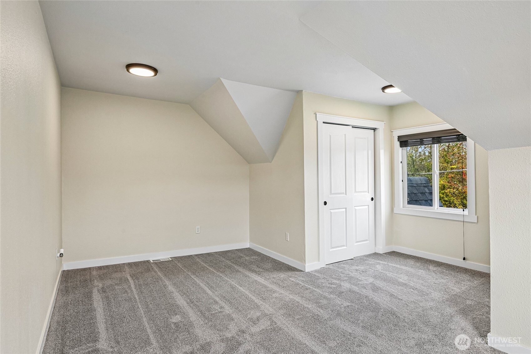 1204 4th Avenue Property Photo 18