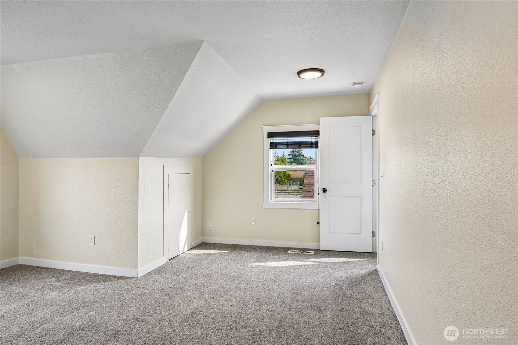 1204 4th Avenue Property Photo 31