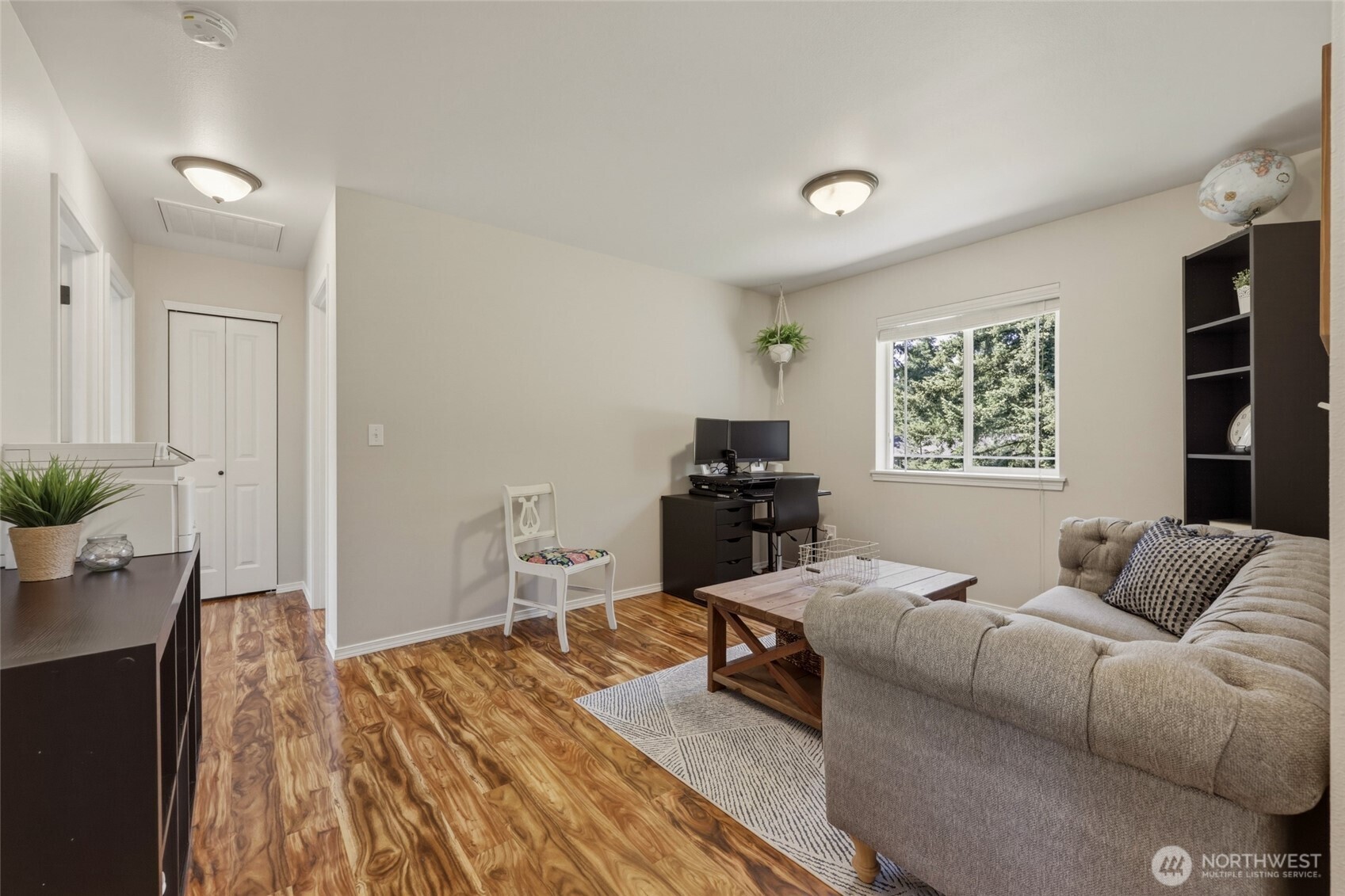 303 135th Place Property Photo 17