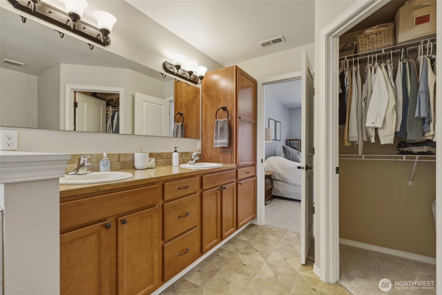 303 135th Place Property Photo 22