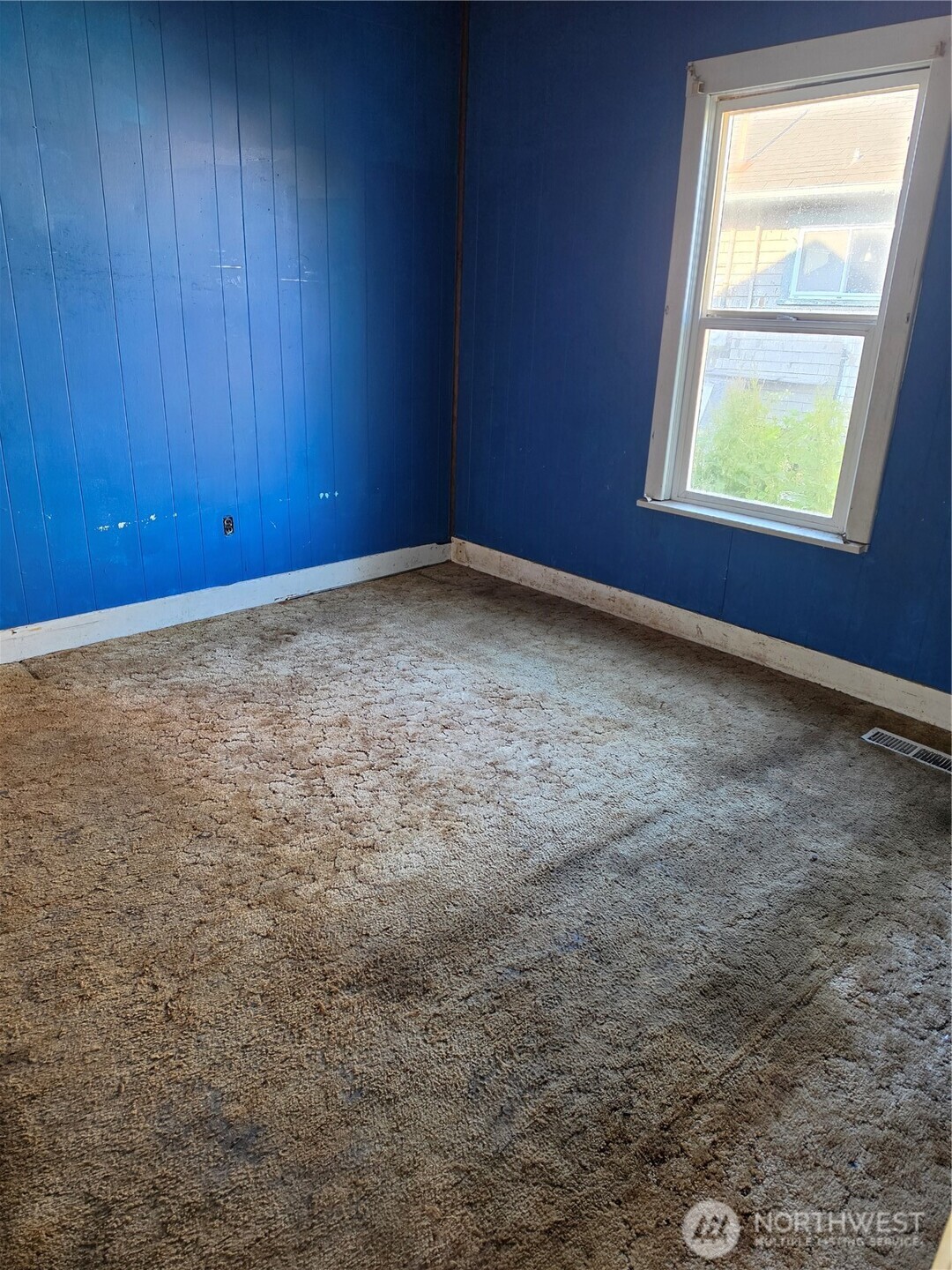 1518 W 1st Street Property Photo 6