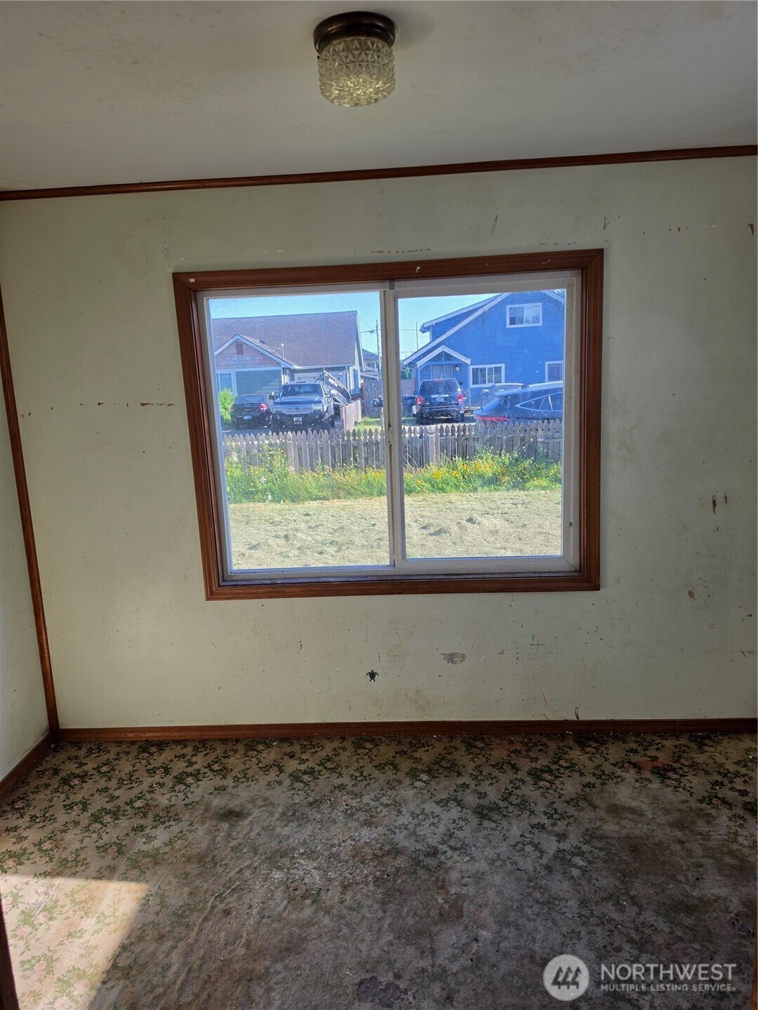 1518 W 1st Street Property Photo 16