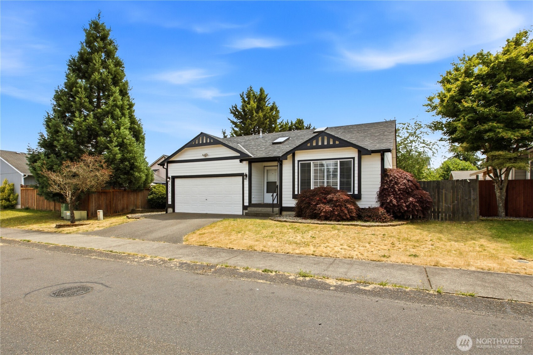 8418 201st Street Property Photo 5