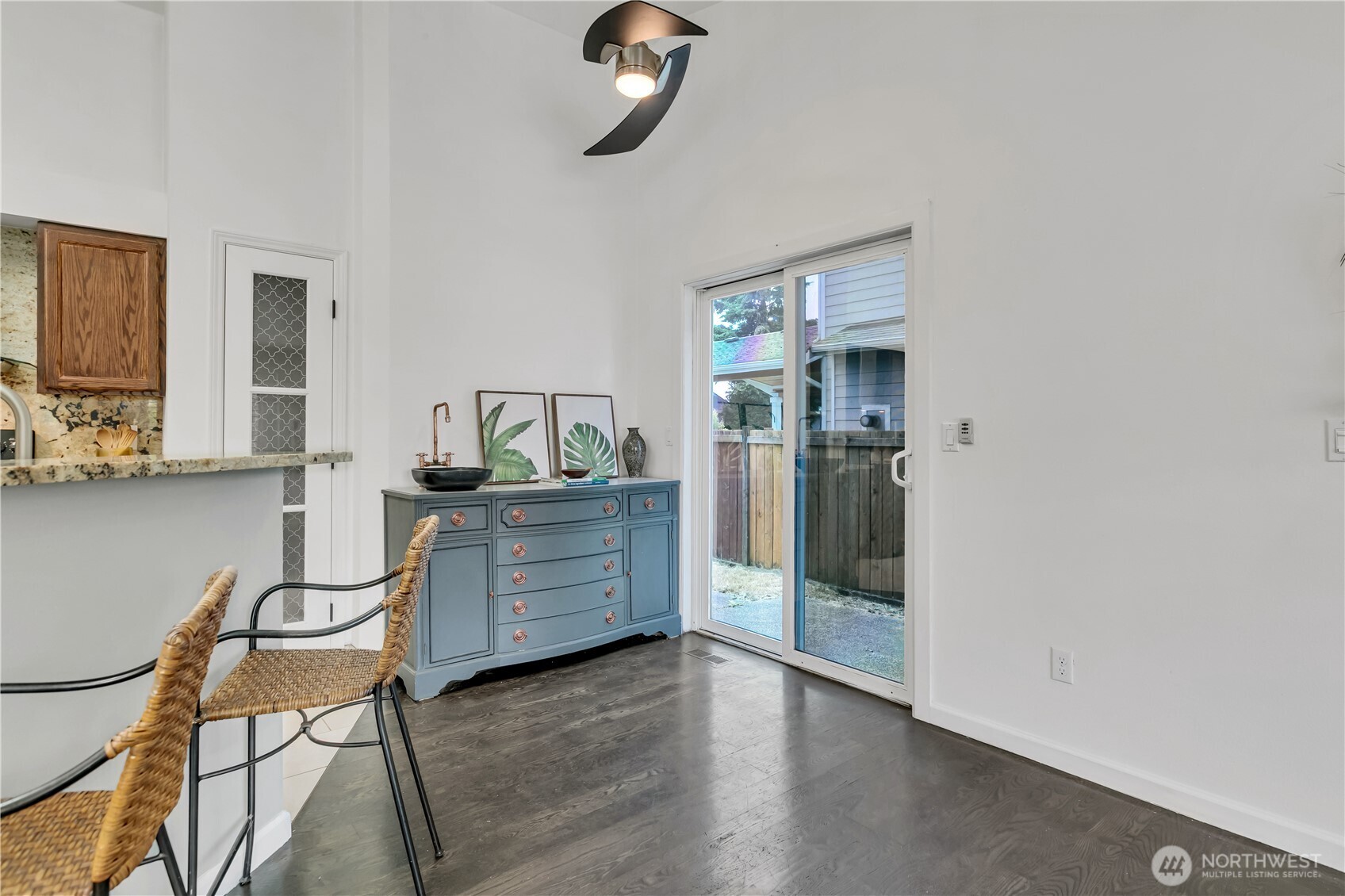 8418 201st Street Property Photo 11