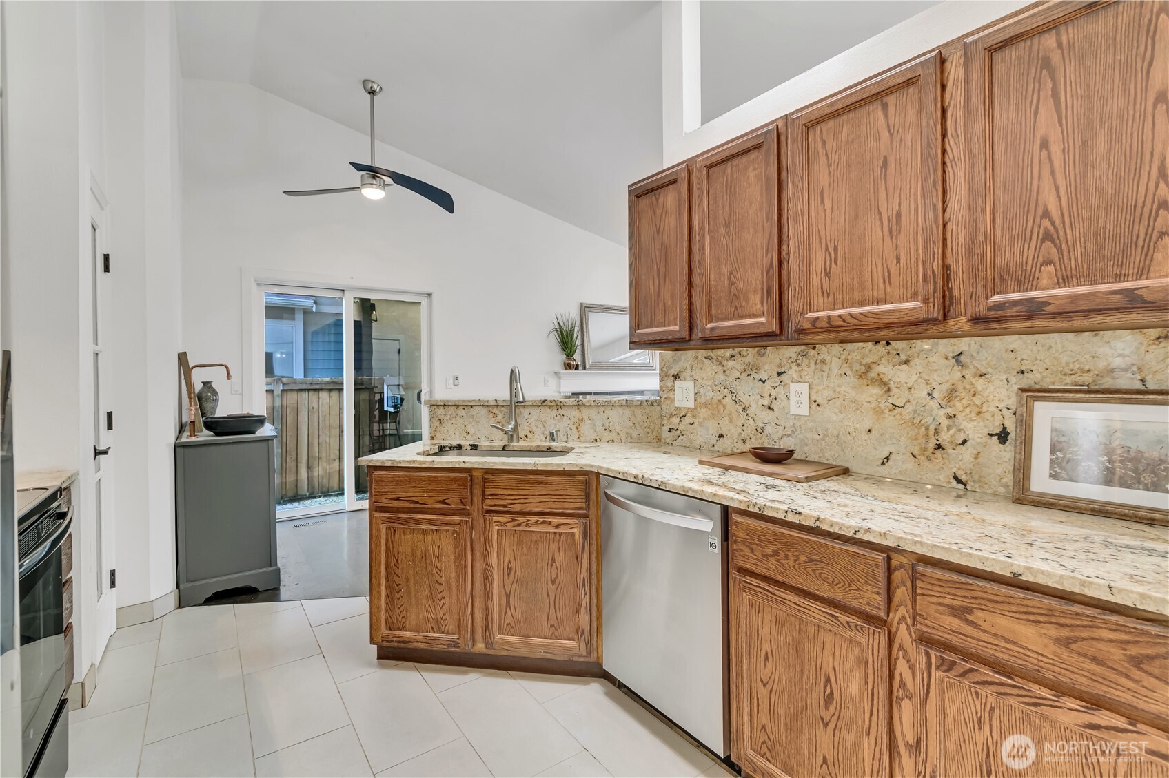 8418 201st Street Property Photo 16