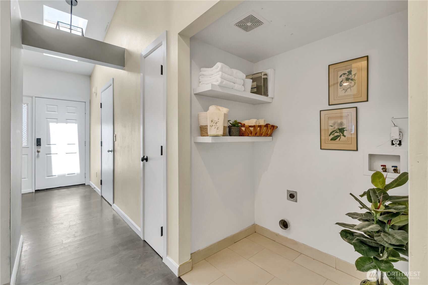8418 201st Street Property Photo 18