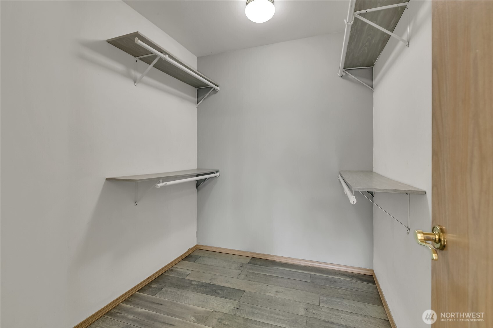 8418 201st Street Property Photo 22