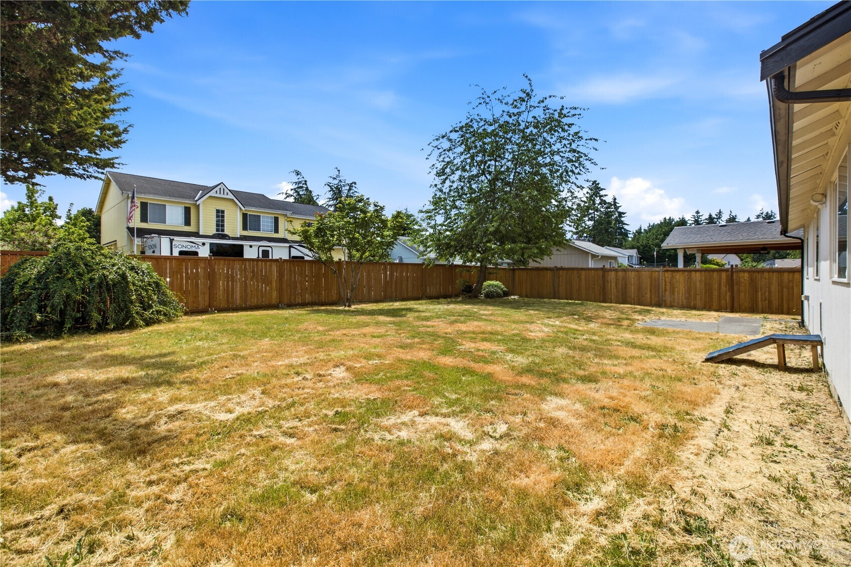 8418 201st Street Property Photo 28