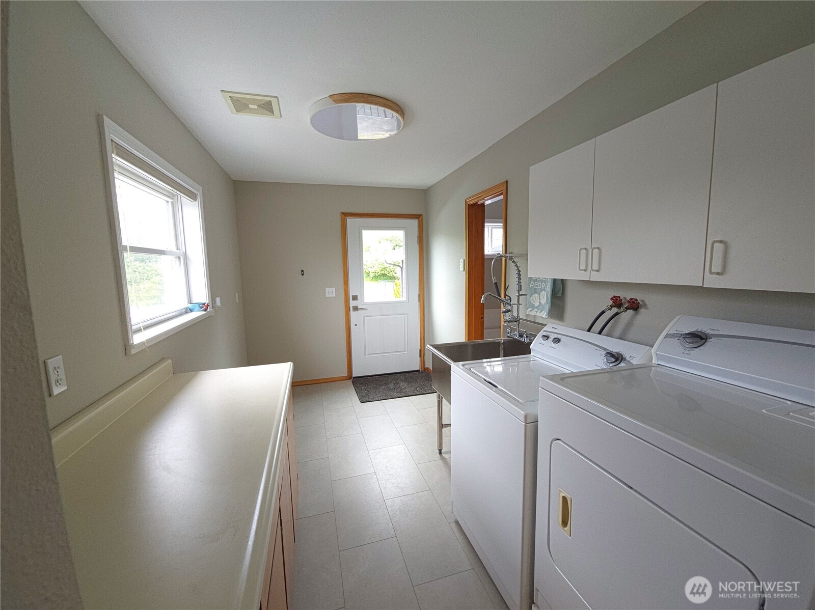 240 Stringtown Road Property Photo 20
