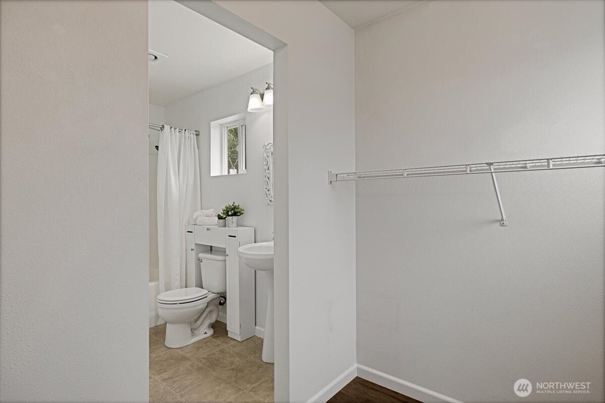 2703 105th Avenue Property Photo 21