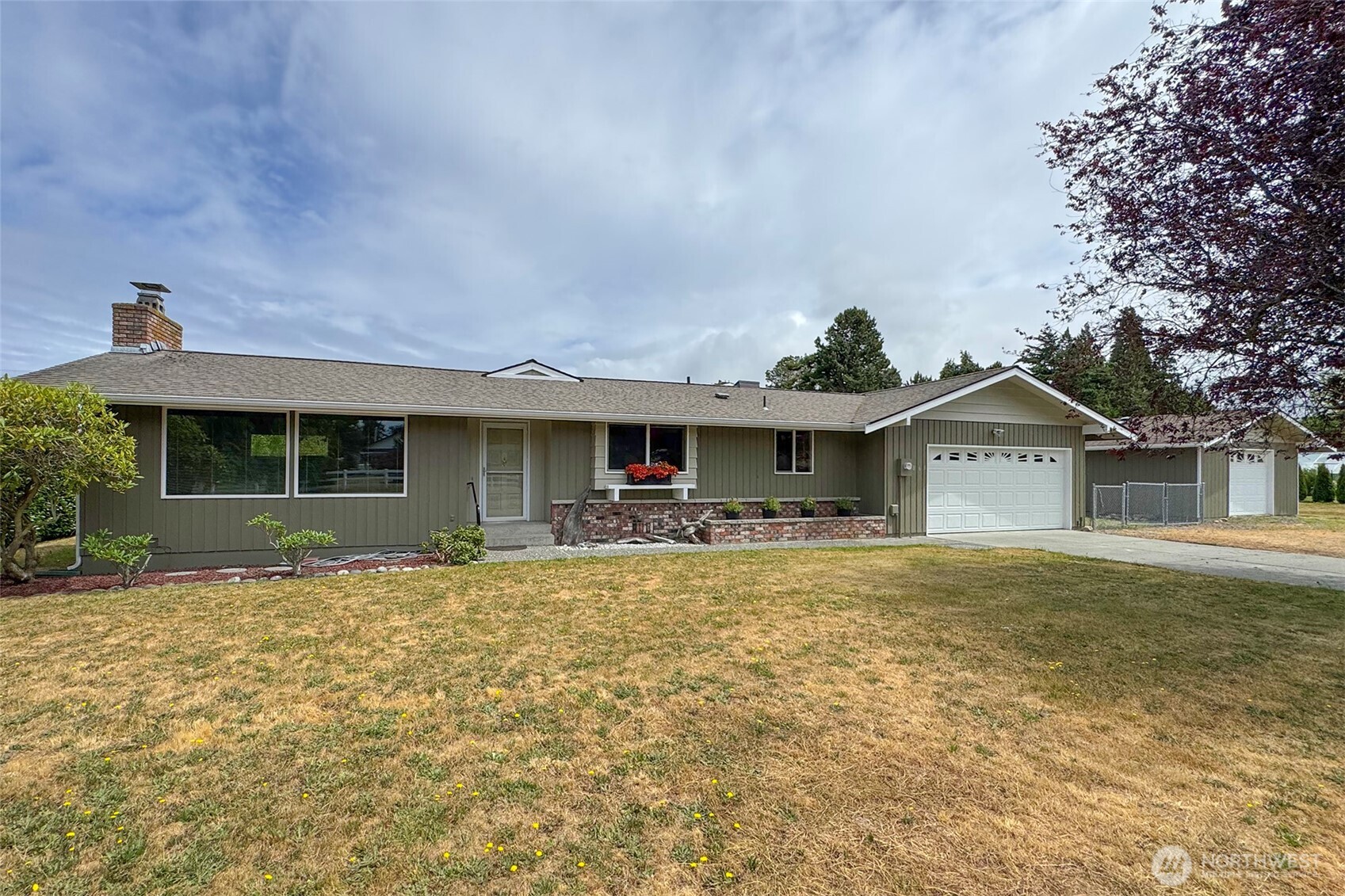 860 Thornton Drive Property Photo 1