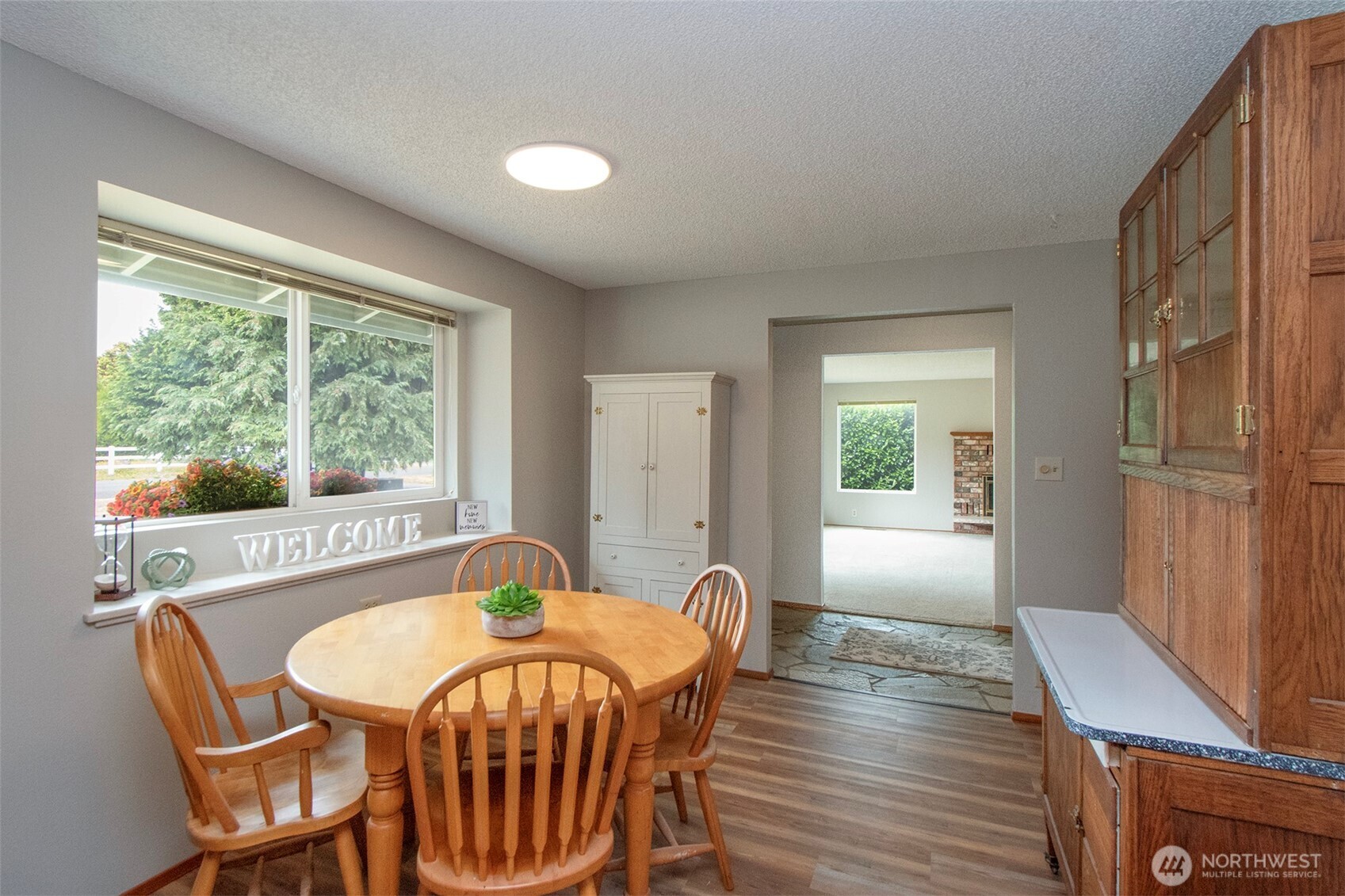 860 Thornton Drive Property Photo 7