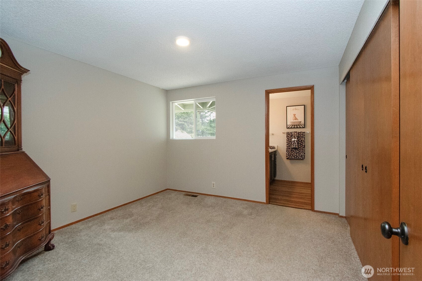 860 Thornton Drive Property Photo 14
