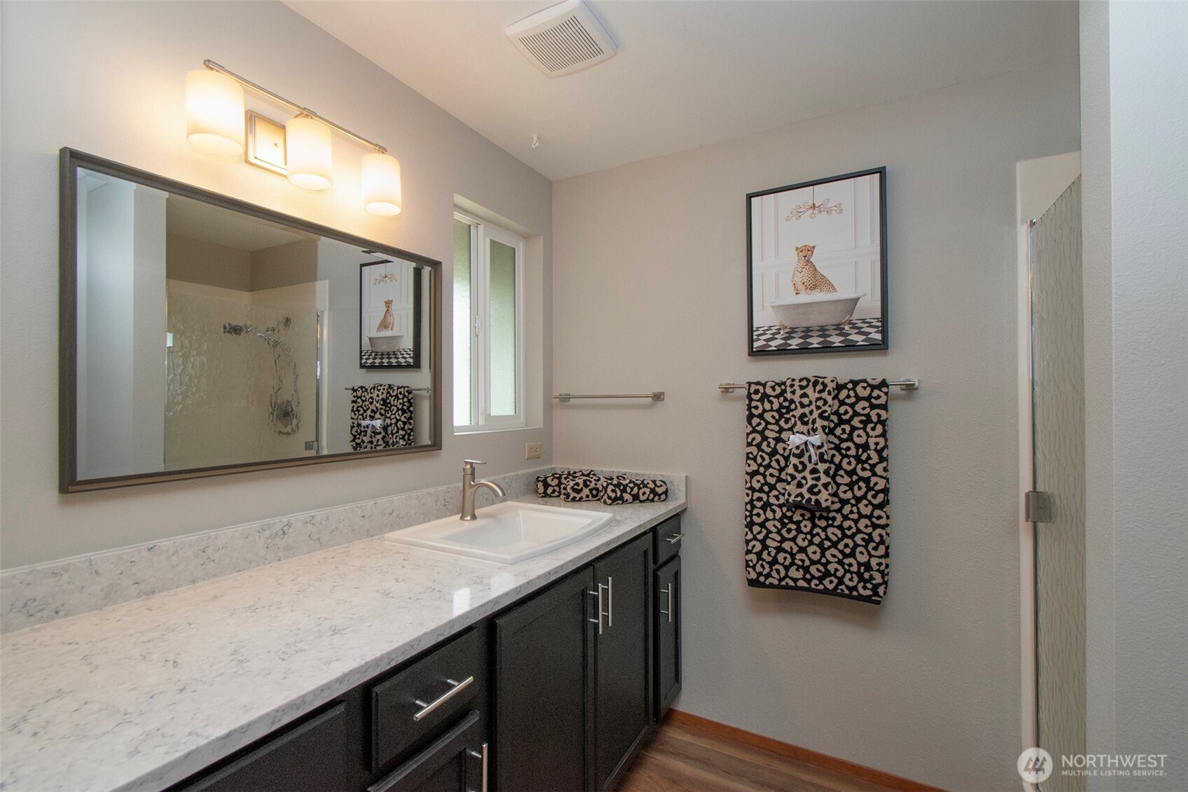 860 Thornton Drive Property Photo 15