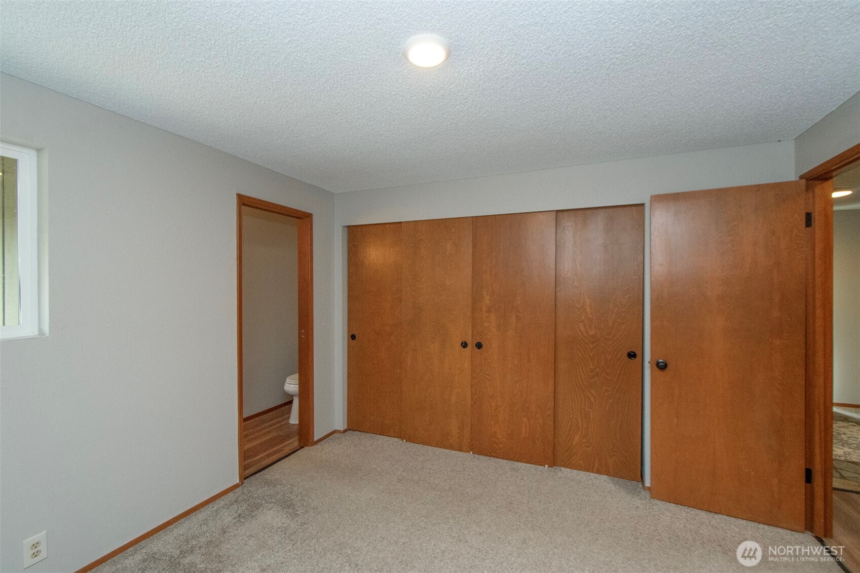 860 Thornton Drive Property Photo 16