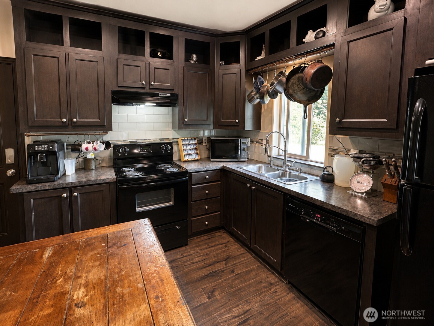380 Williams Creek Road Property Photo 8