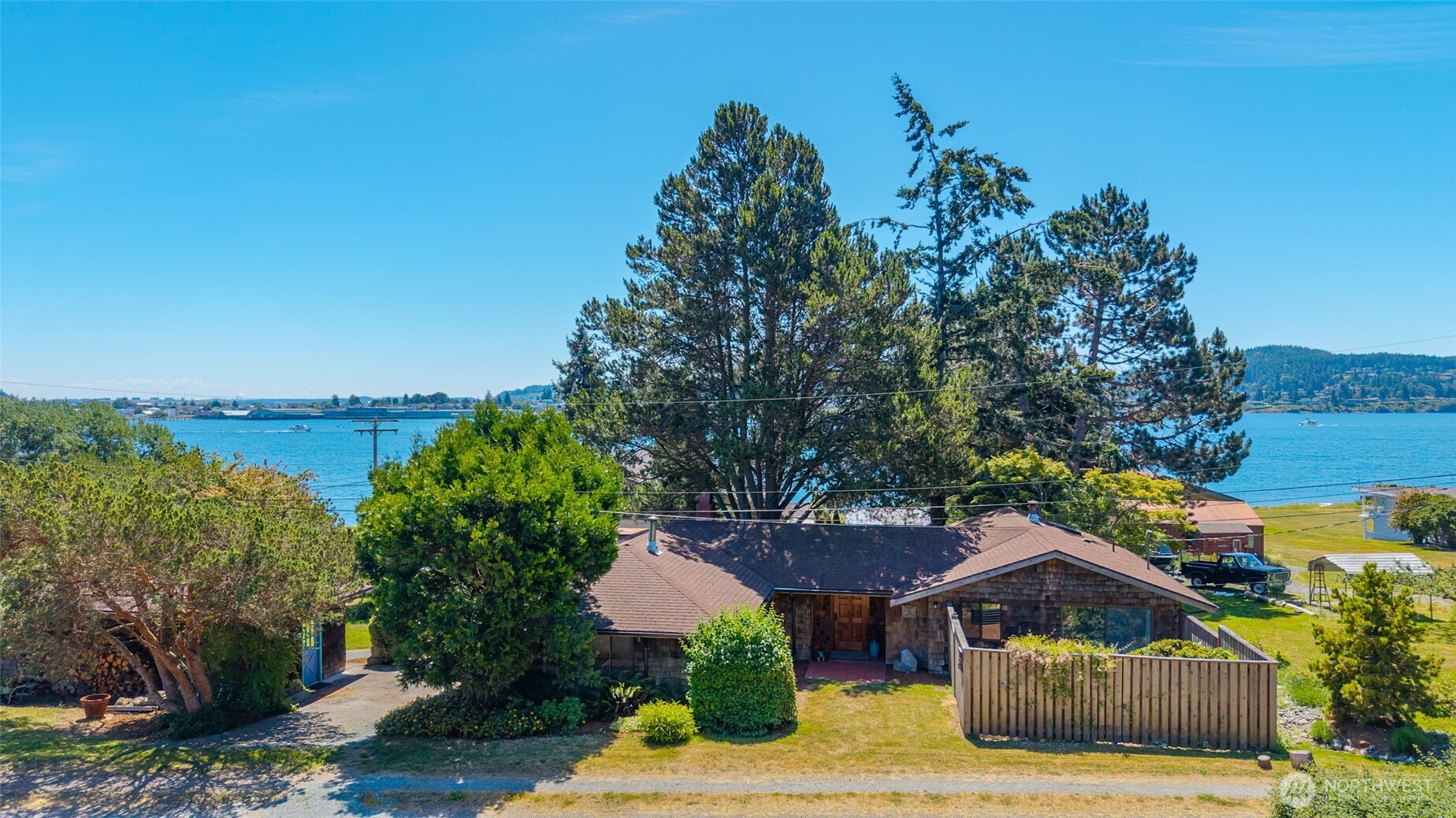 7914 Tidewater Road Property Photo 1