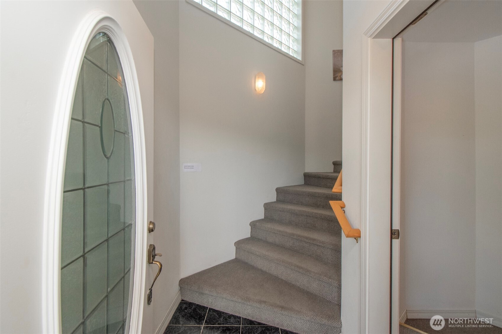 1623 W Fifth Street Property Photo 7