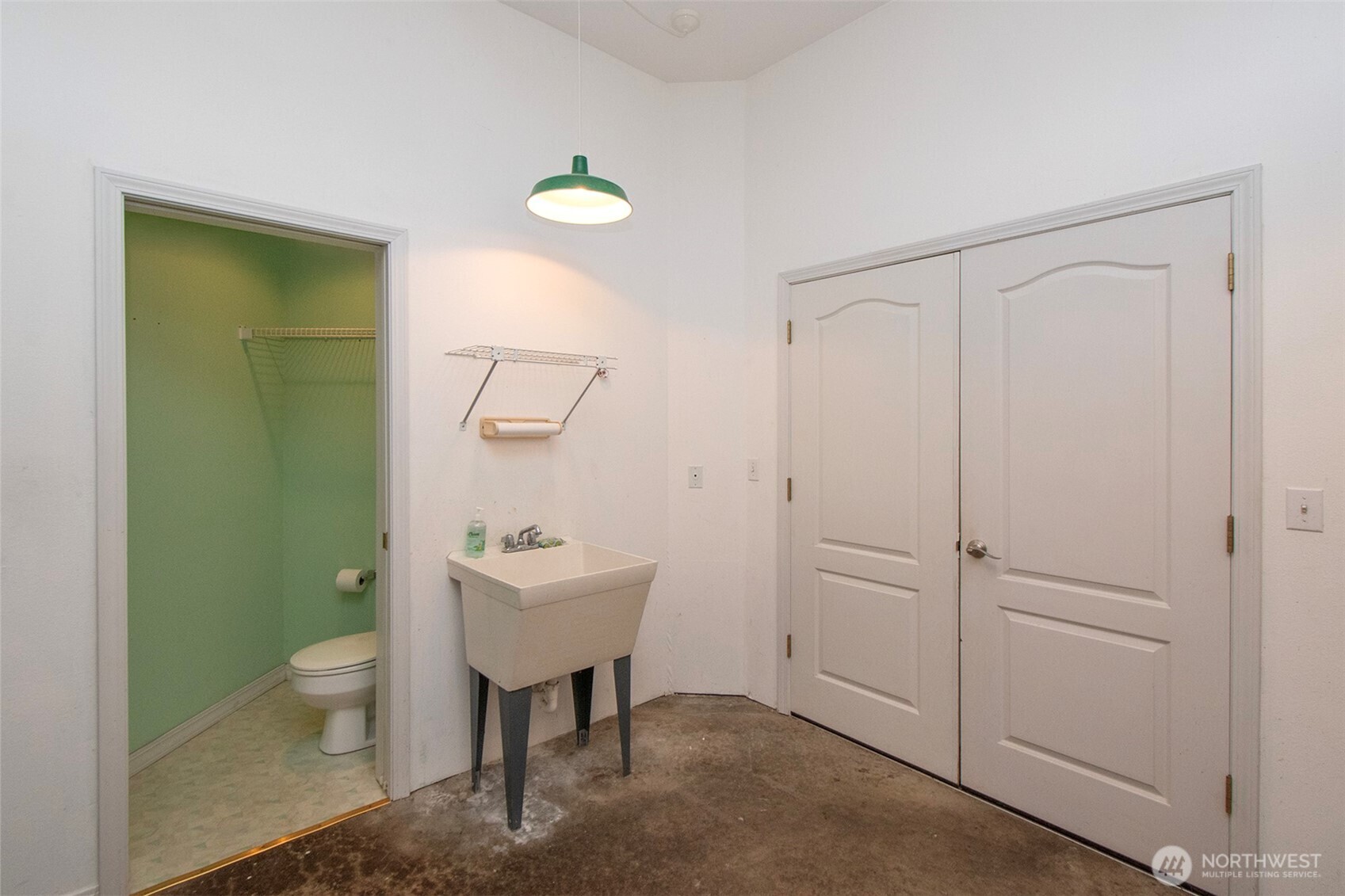 1623 W Fifth Street Property Photo 26