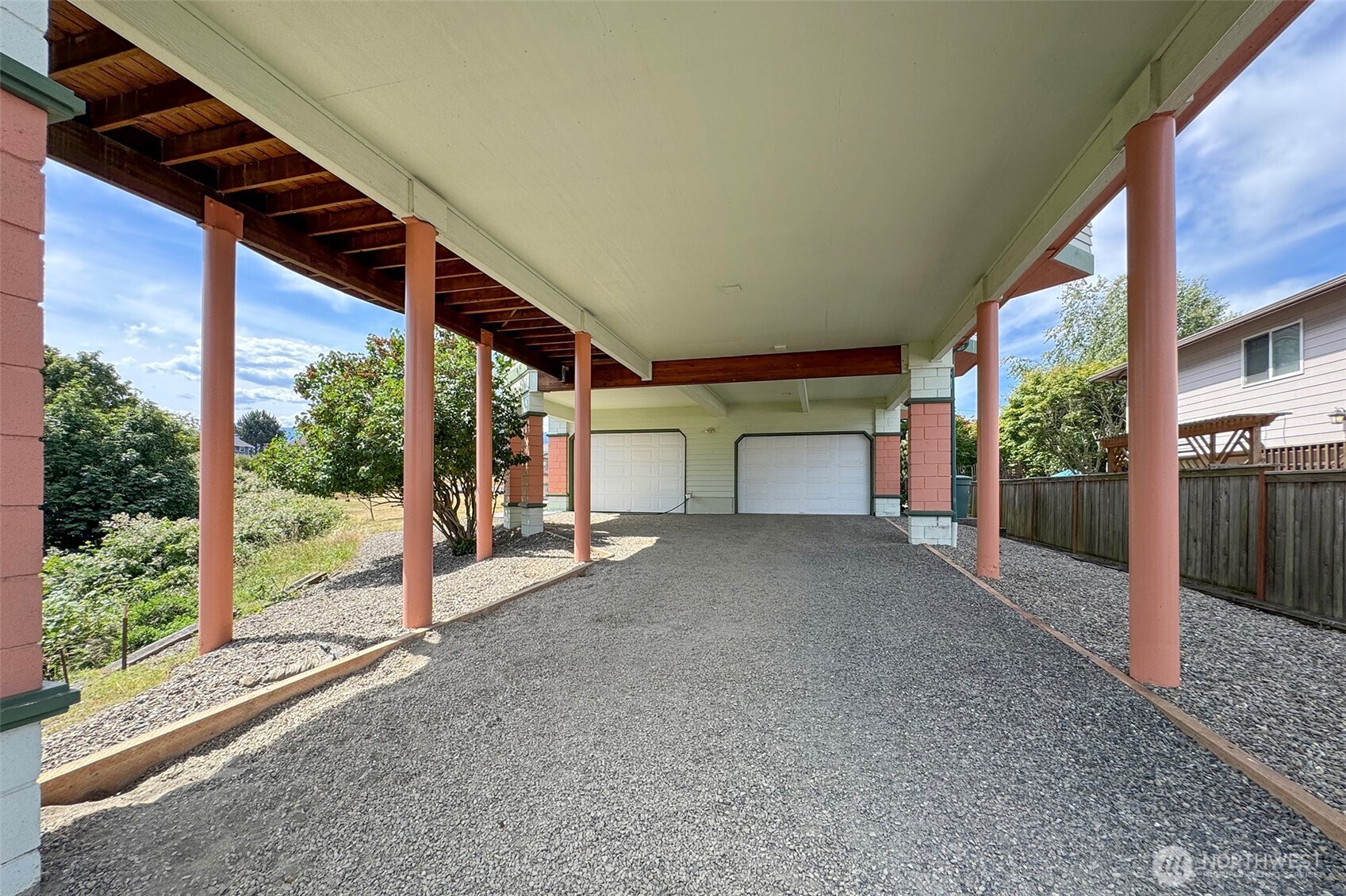 1623 W Fifth Street Property Photo 29