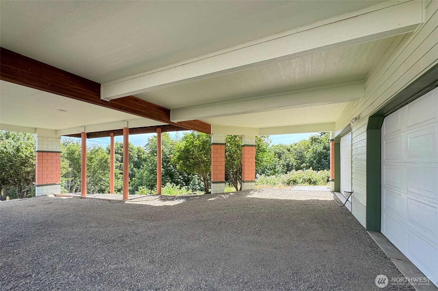 1623 W Fifth Street Property Photo 30