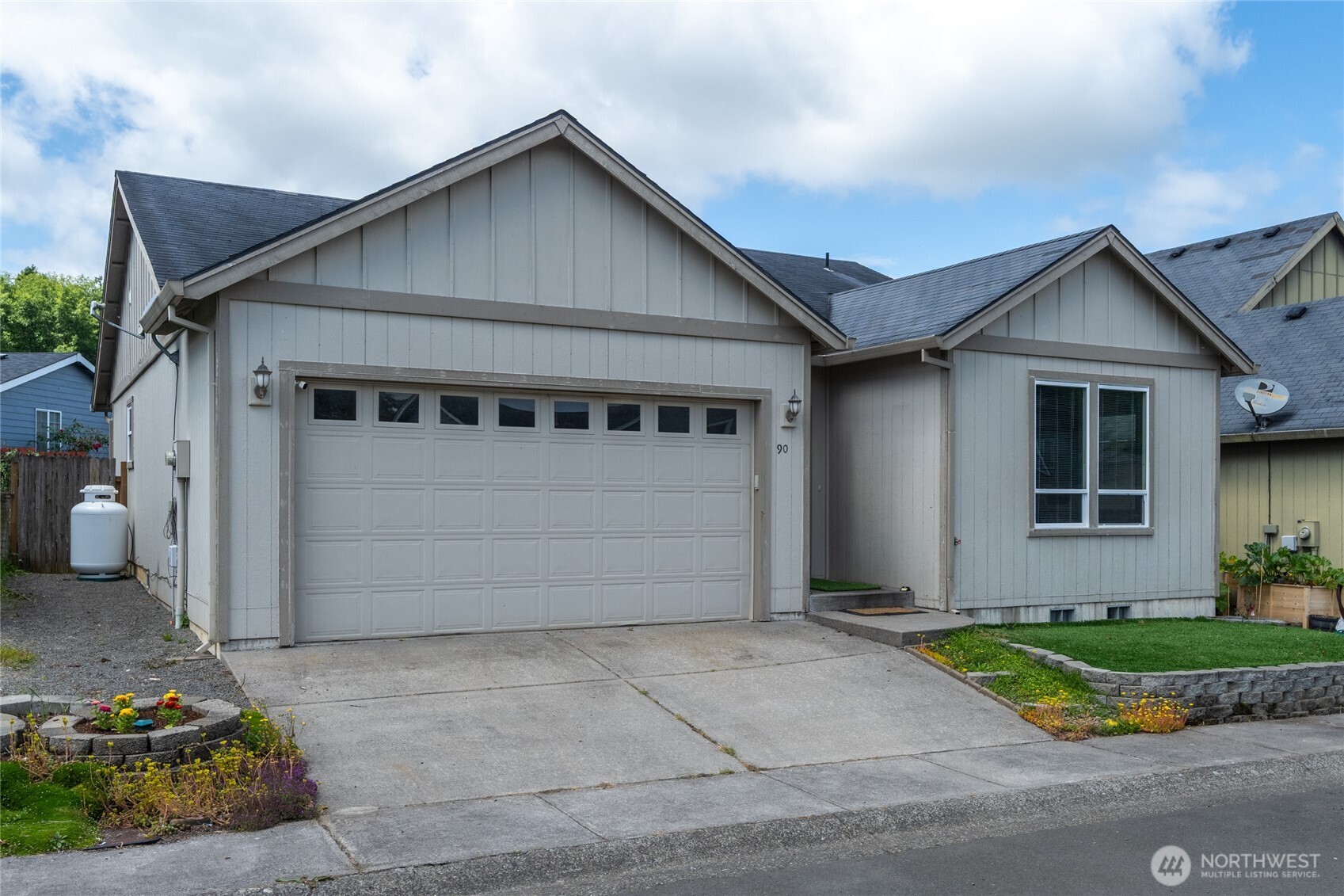 90 Glen Gate Loop Property Photo 2