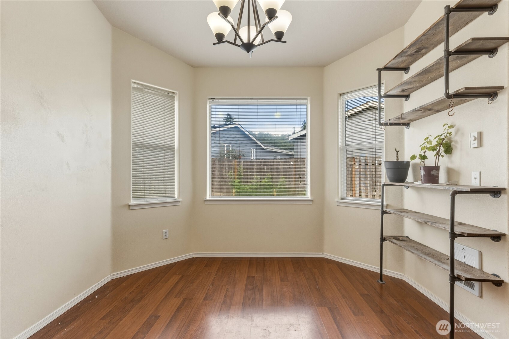 90 Glen Gate Loop Property Photo 9