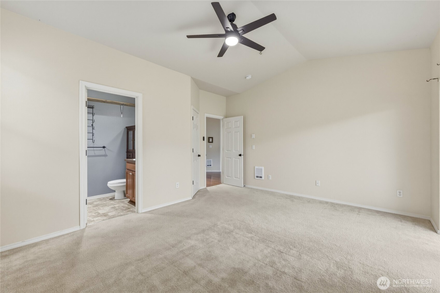 90 Glen Gate Loop Property Photo 25