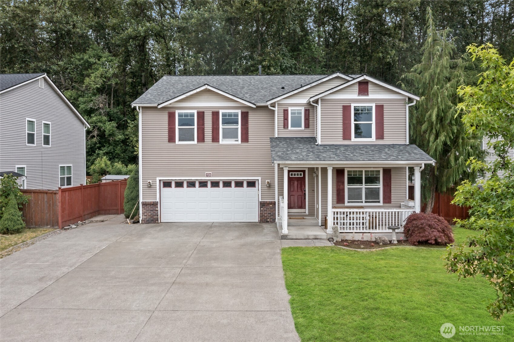 908 Daffodil Avenue Property Photo 1