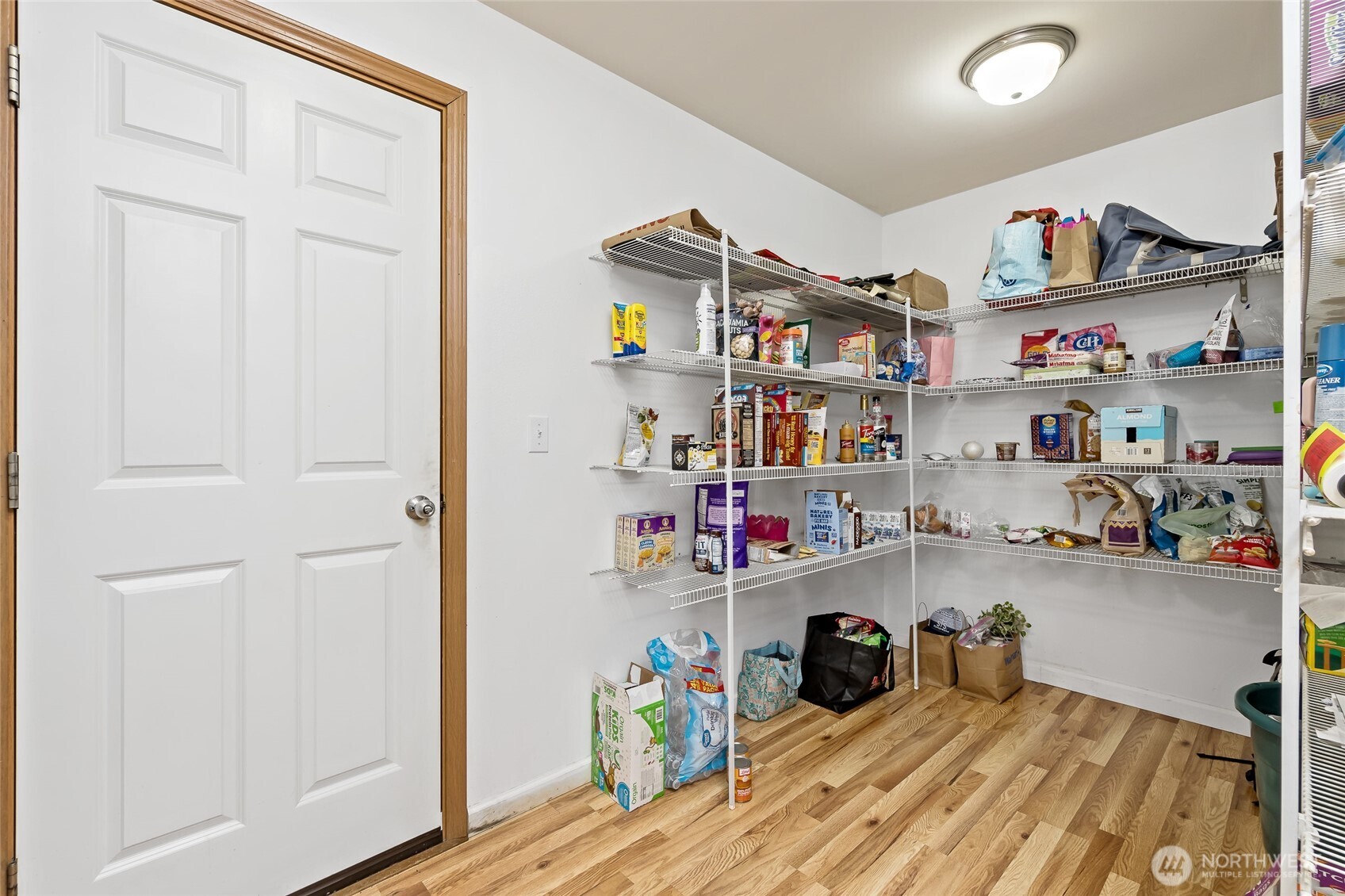 908 Daffodil Avenue Property Photo 15