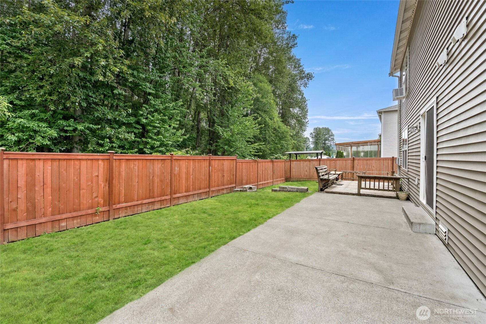 908 Daffodil Avenue Property Photo 33