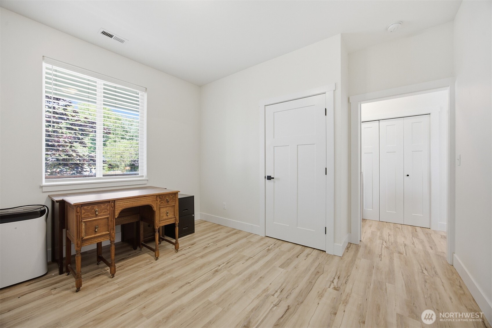 533 Second Street Property Photo 6