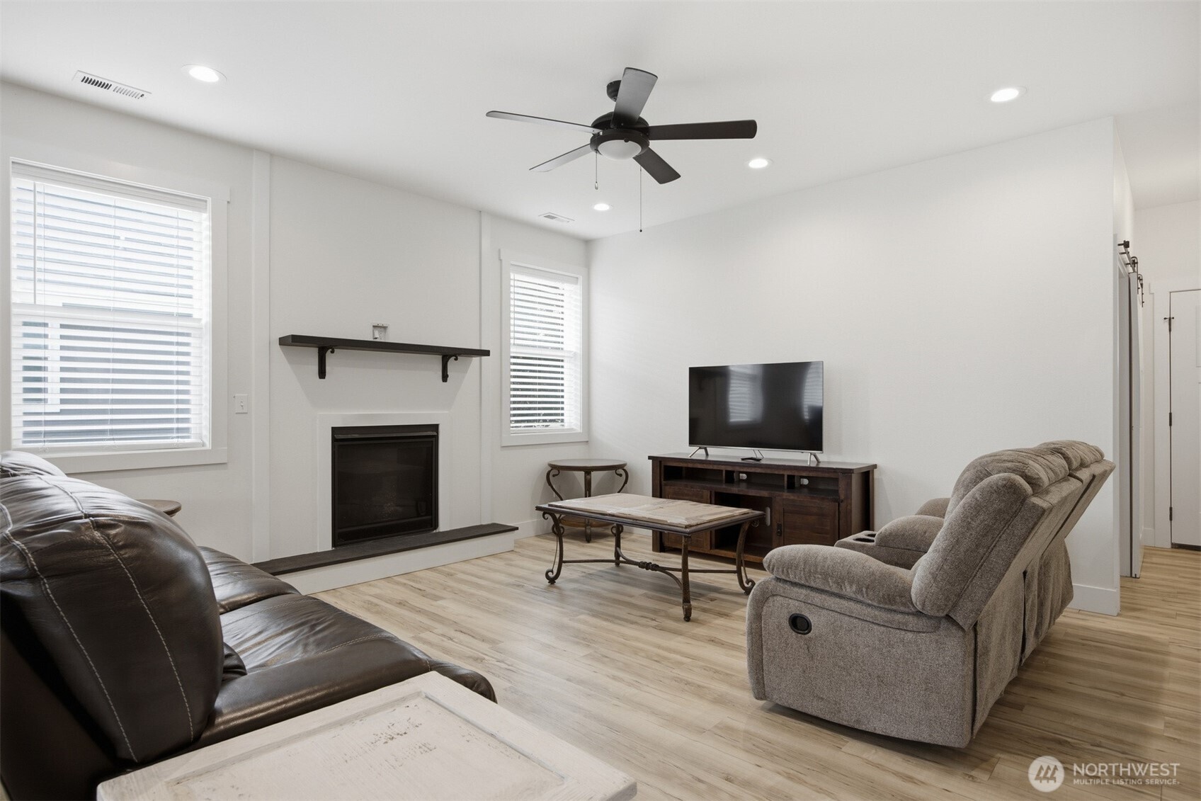 533 Second Street Property Photo 8
