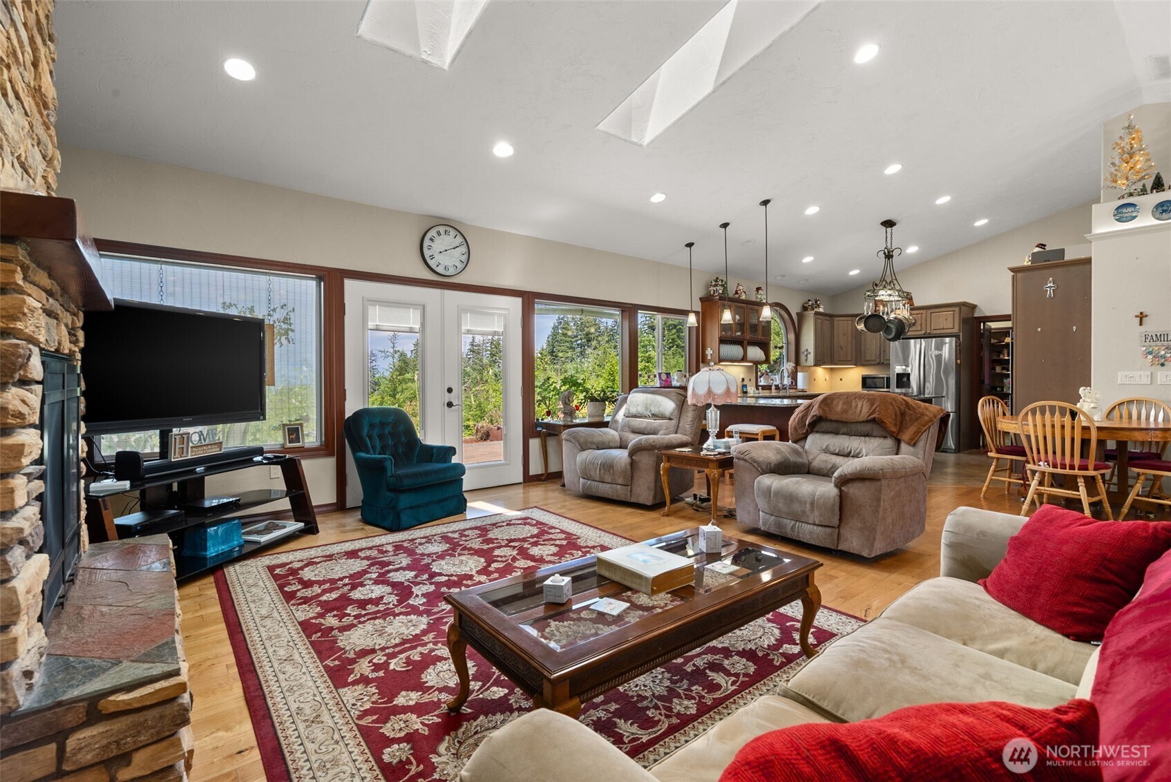 1471 E Webb Hill Road Property Photo 4
