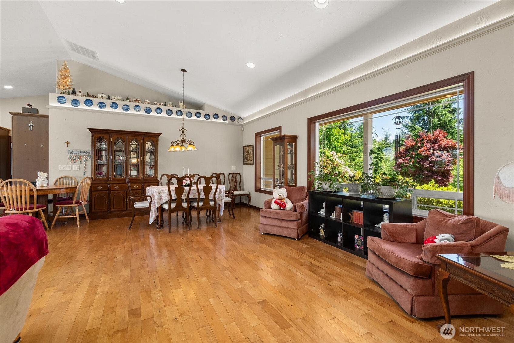 1471 E Webb Hill Road Property Photo 6