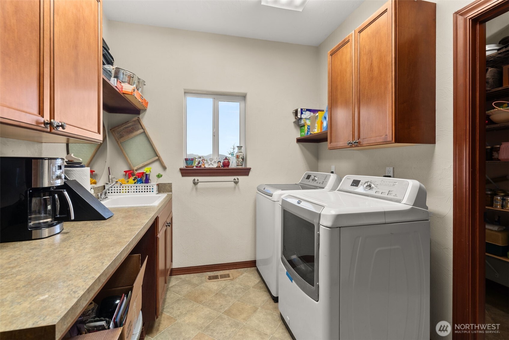 1471 E Webb Hill Road Property Photo 24