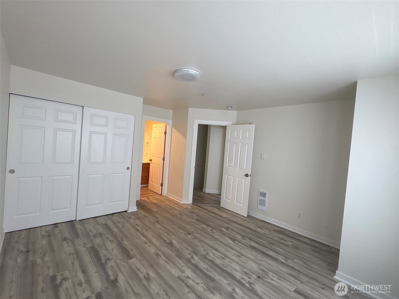 10312 140th Street Court #45 Property Photo 12