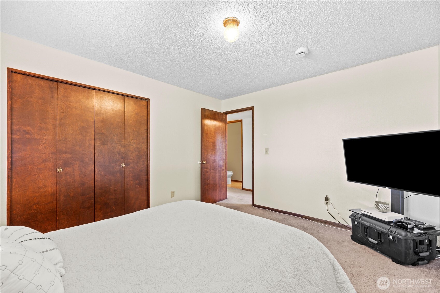 703 S 48th Avenue Property Photo 28