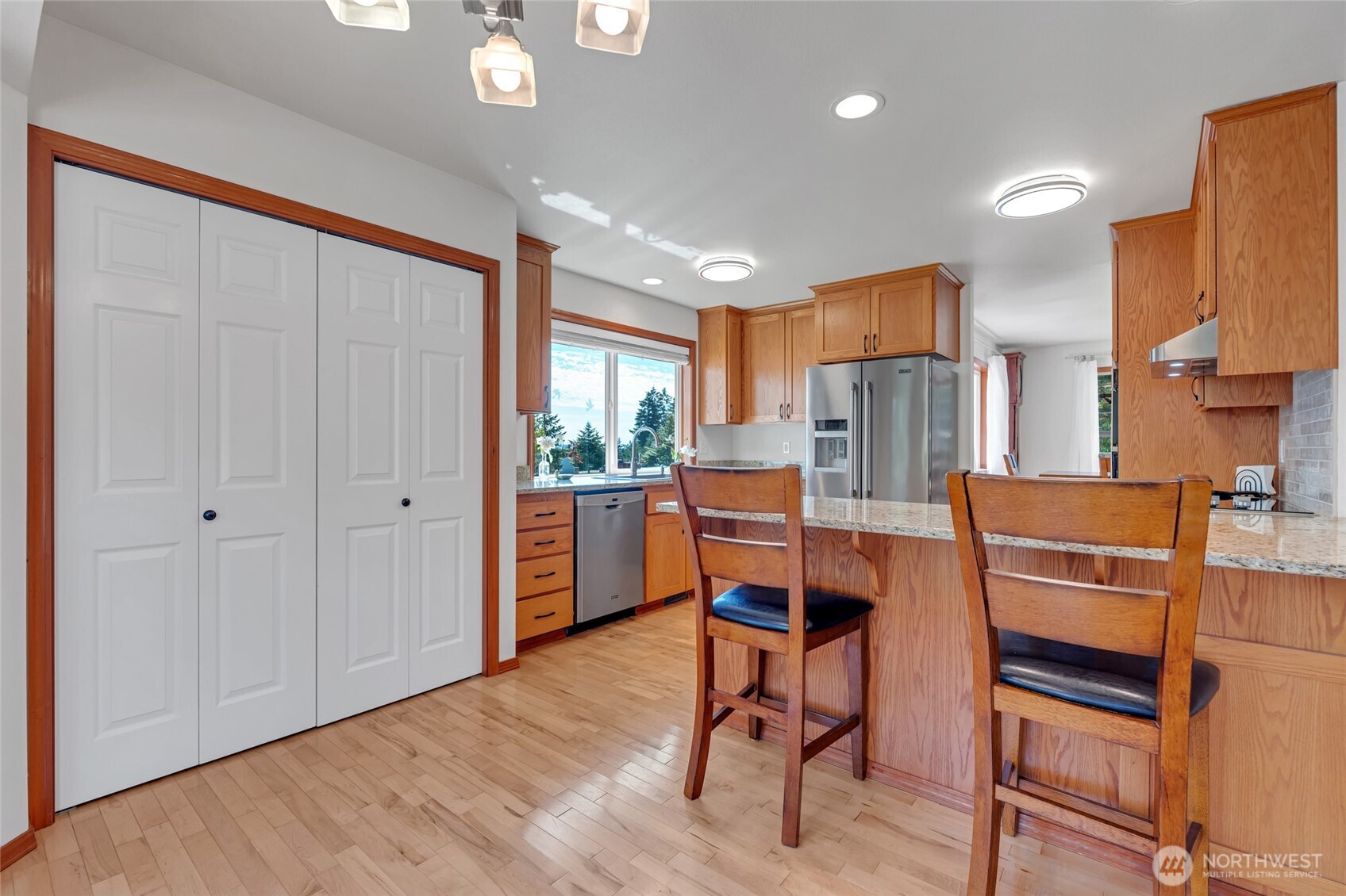 451 Rhododendron Drive Property Photo 8