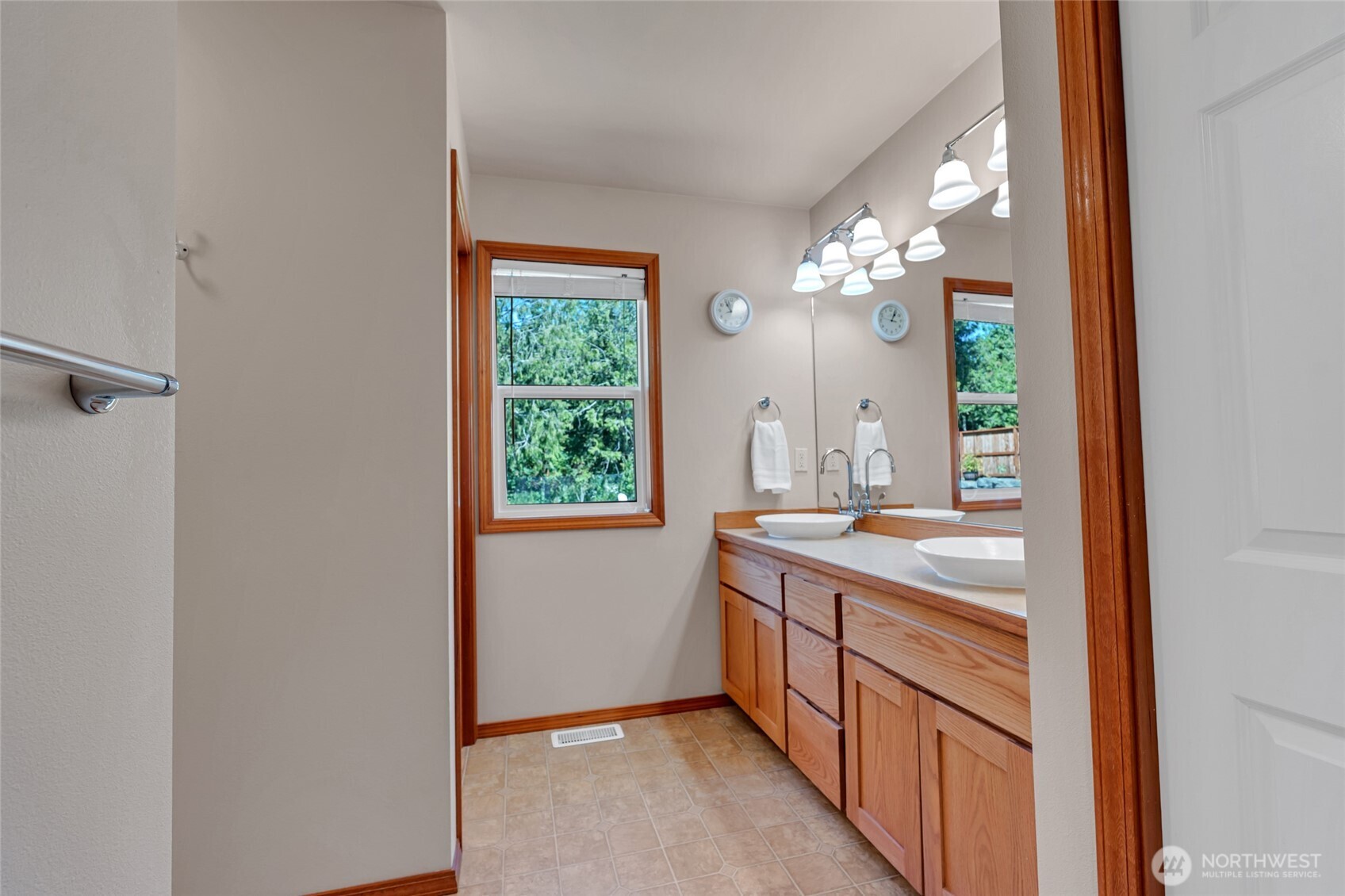 451 Rhododendron Drive Property Photo 20
