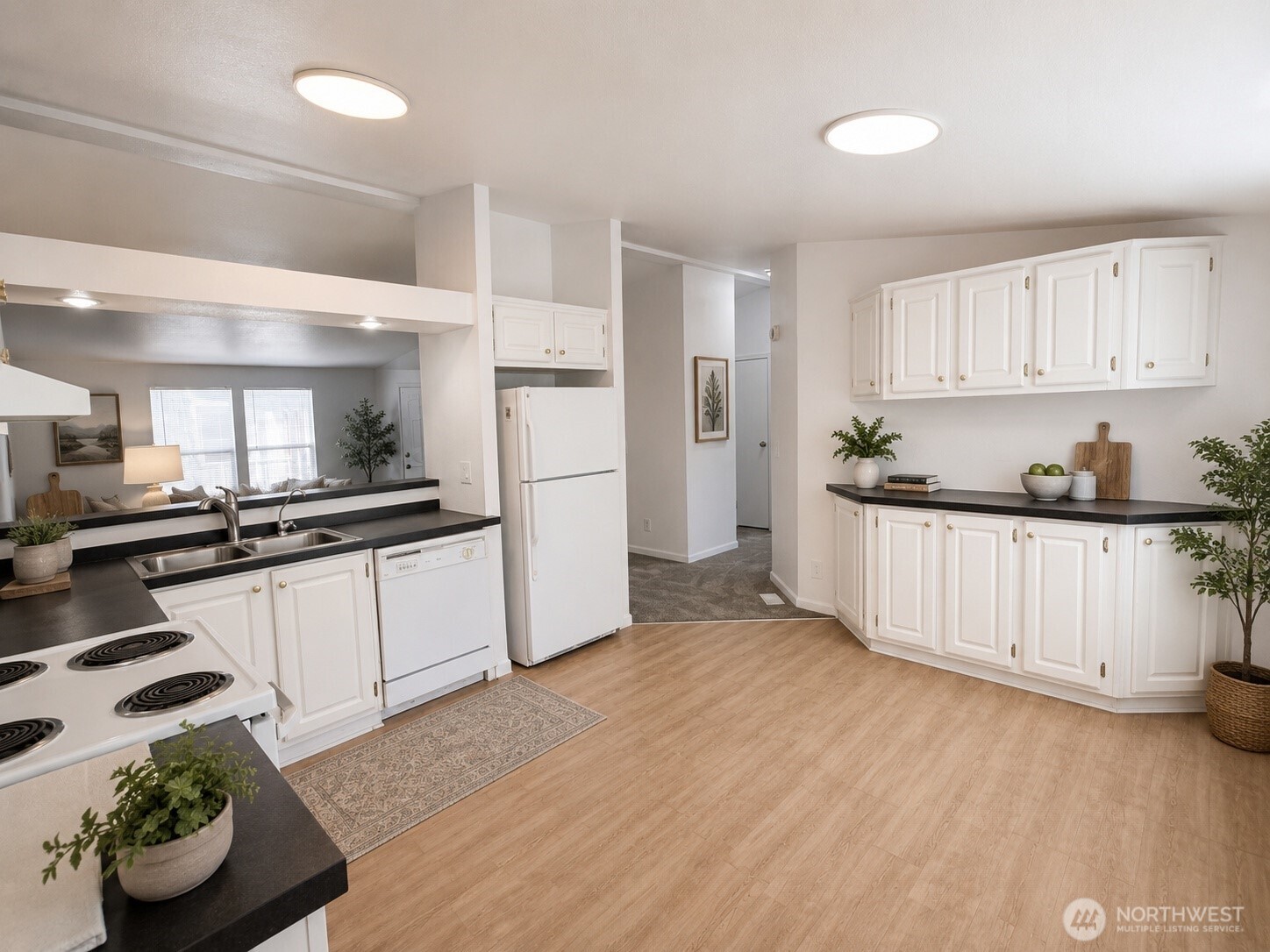 14727 43rd Avenue 37 Property Photo 8