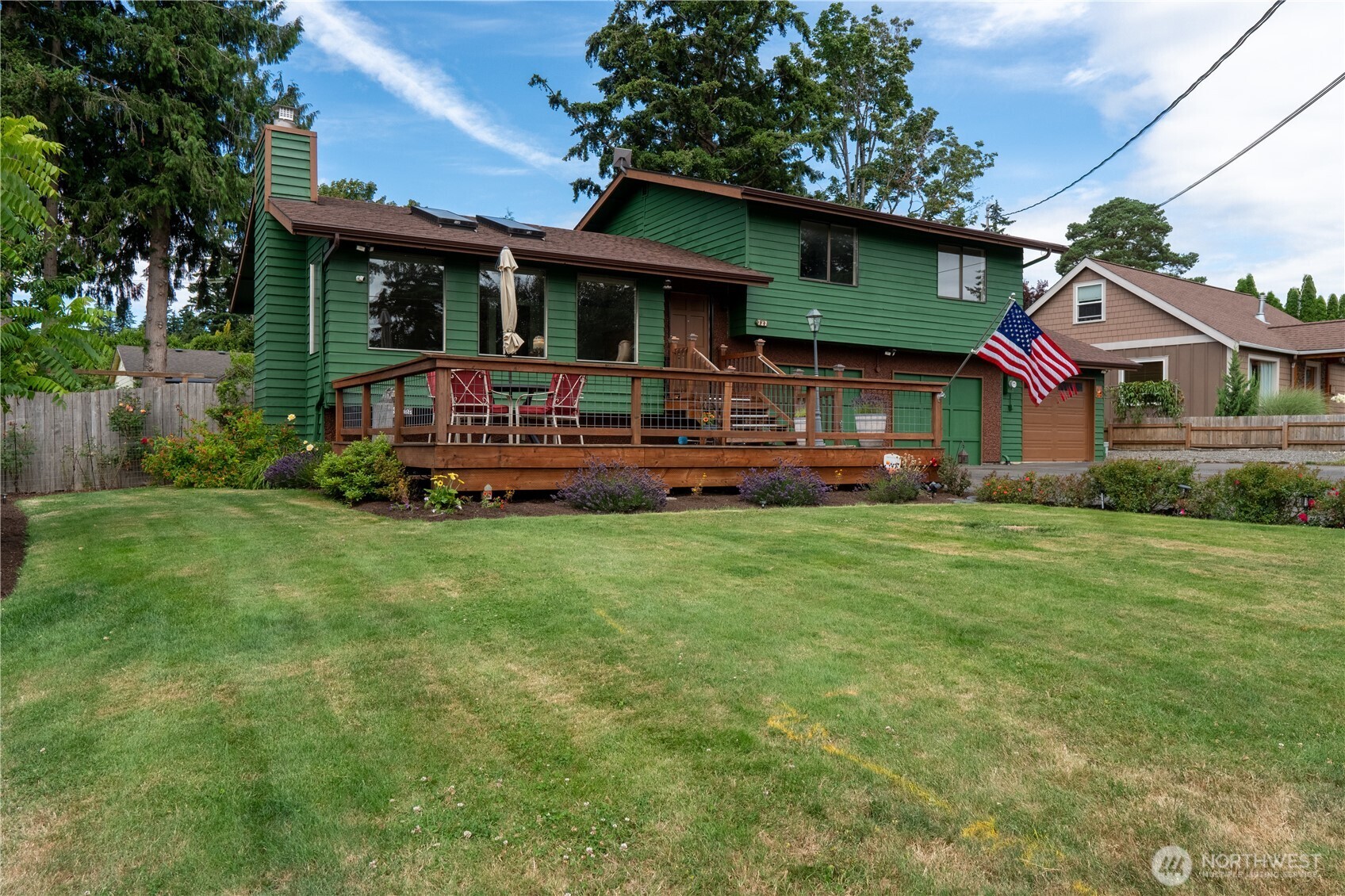 727 Poplar Drive Property Photo 1