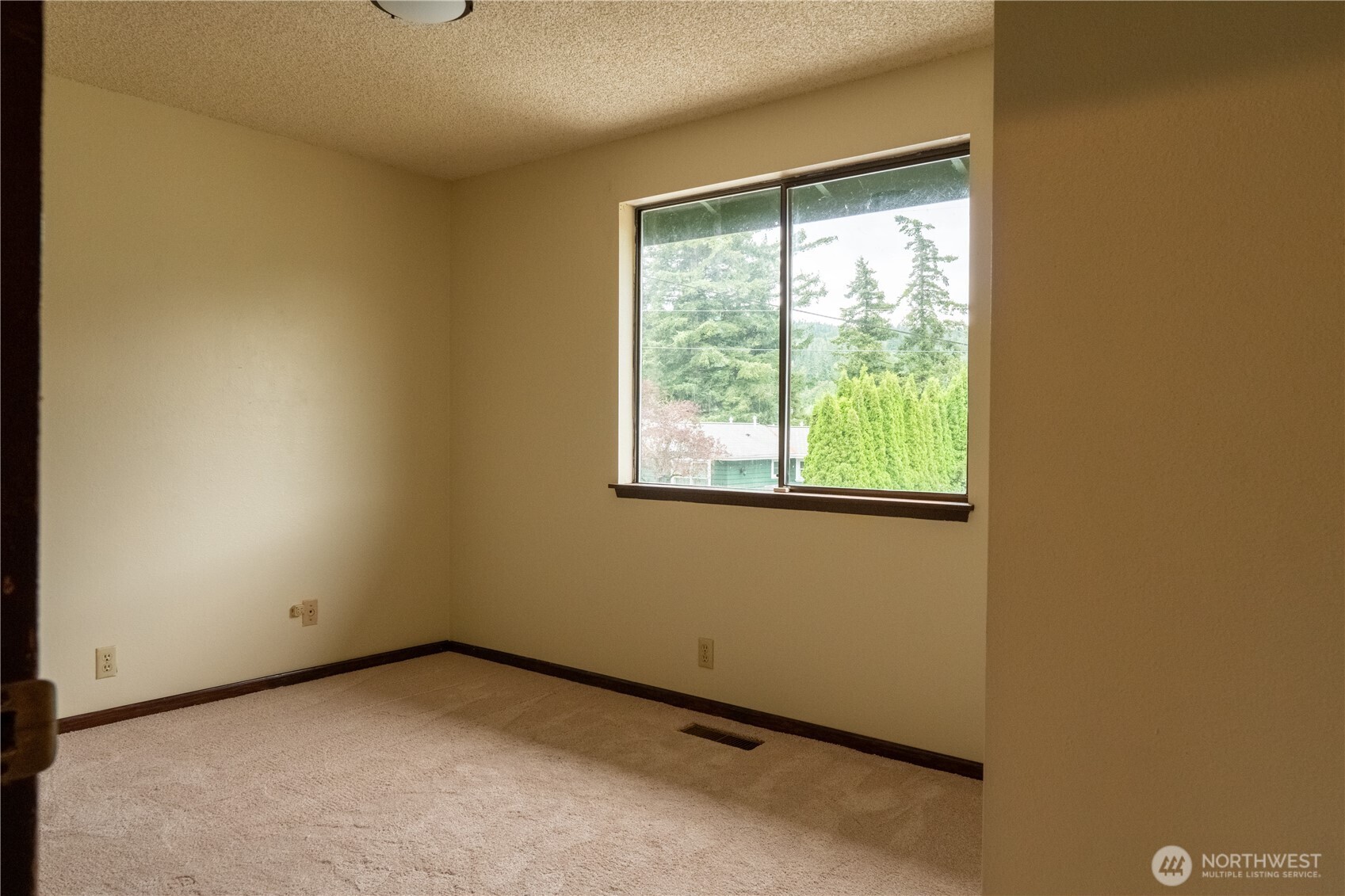 727 Poplar Drive Property Photo 20