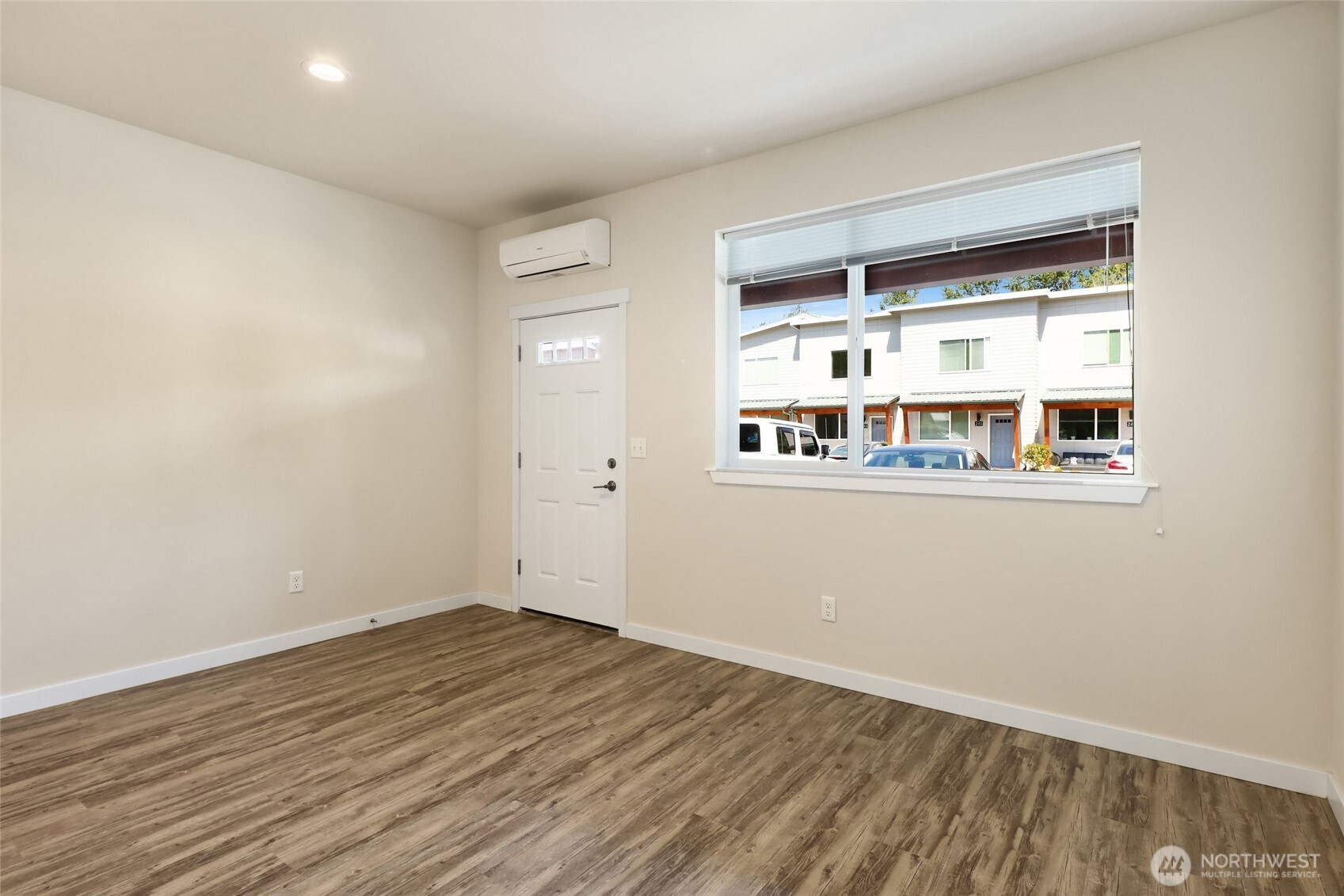 201 Tull Court Property Photo 11