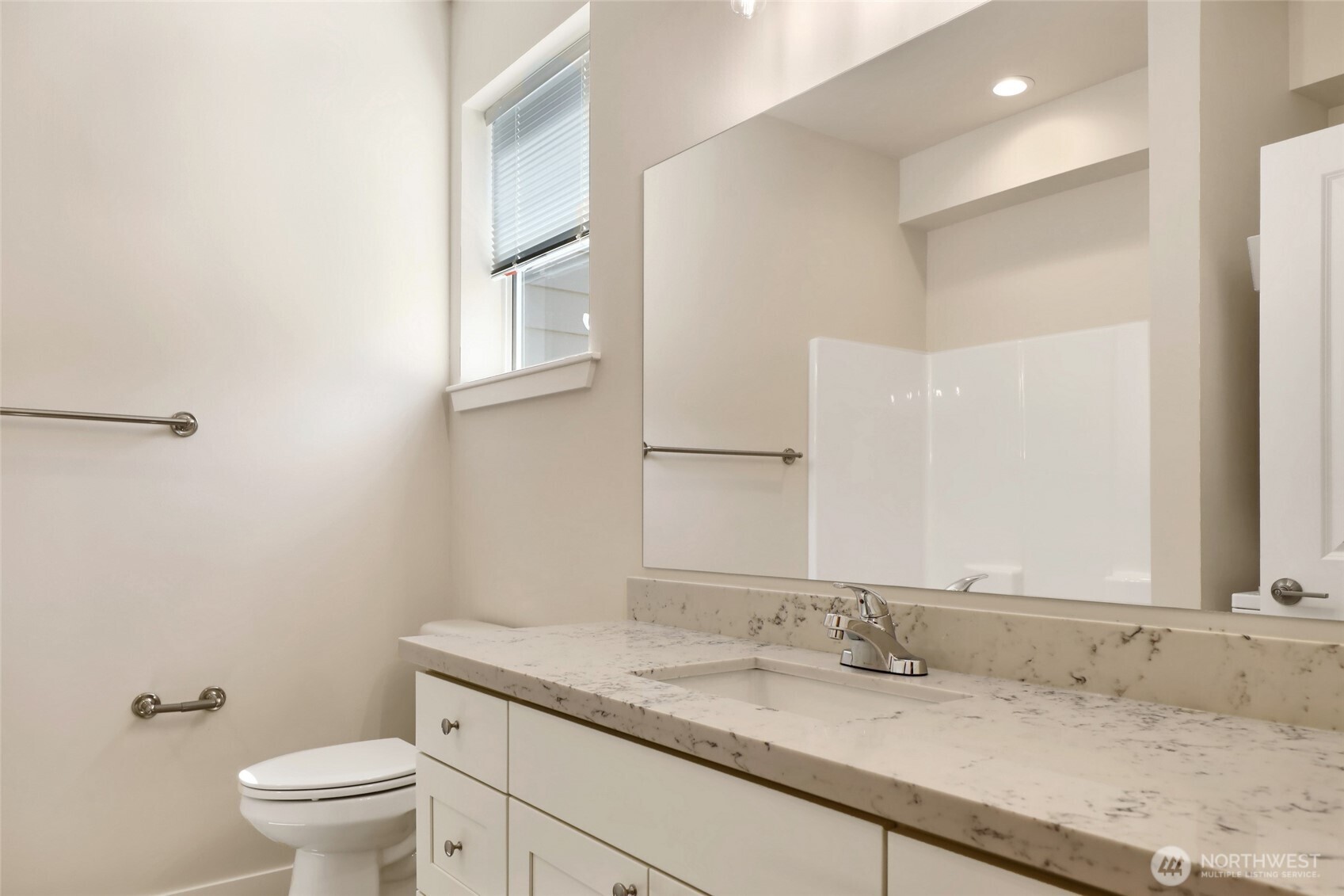 201 Tull Court Property Photo 15