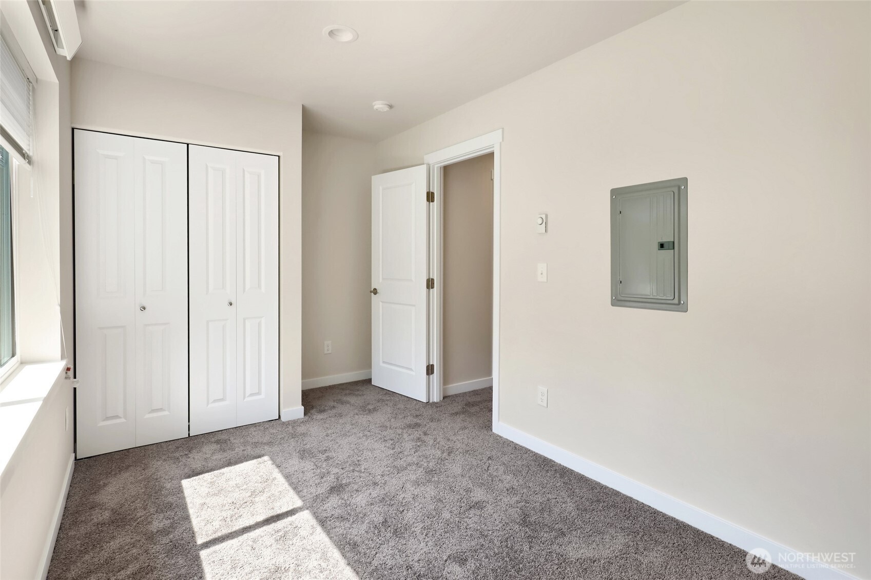 201 Tull Court Property Photo 17