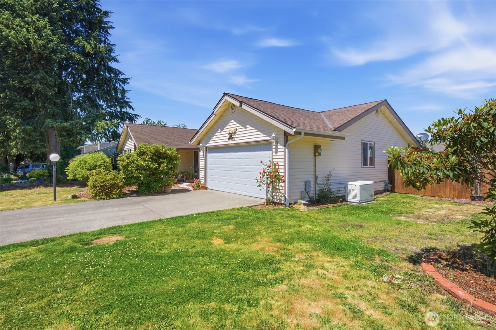 4424 30th Avenue Property Photo 3