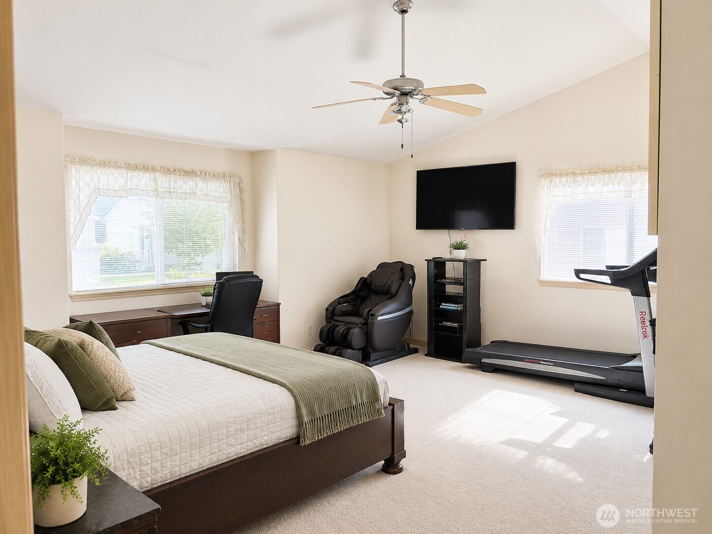 2821 206th Street Property Photo 7