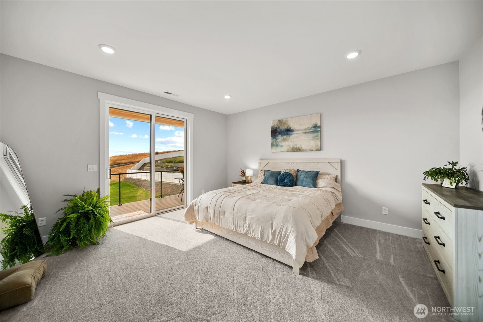 838 Autumn Crest Drive Property Photo 14